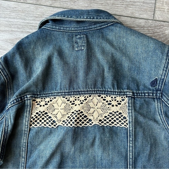 Volcom Jean Jacket With Crochet Accents On the  Back Made in USA - Picture 15 of 16